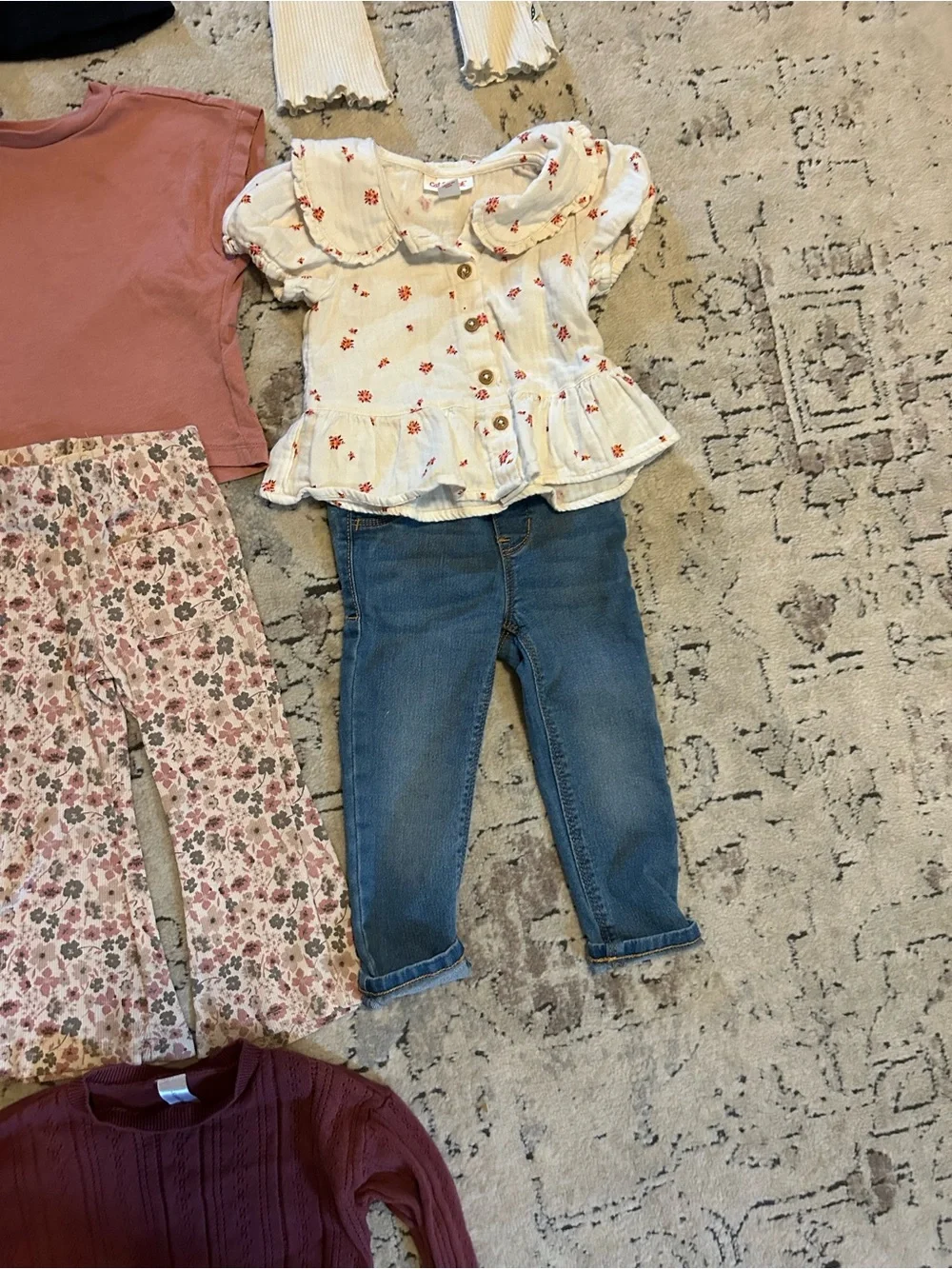 Mixed Girls' Outfit Bundle - Floral & Solid Tops with Pants